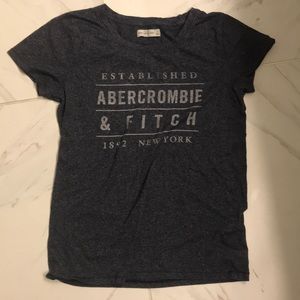 Fun gray graphic T :)